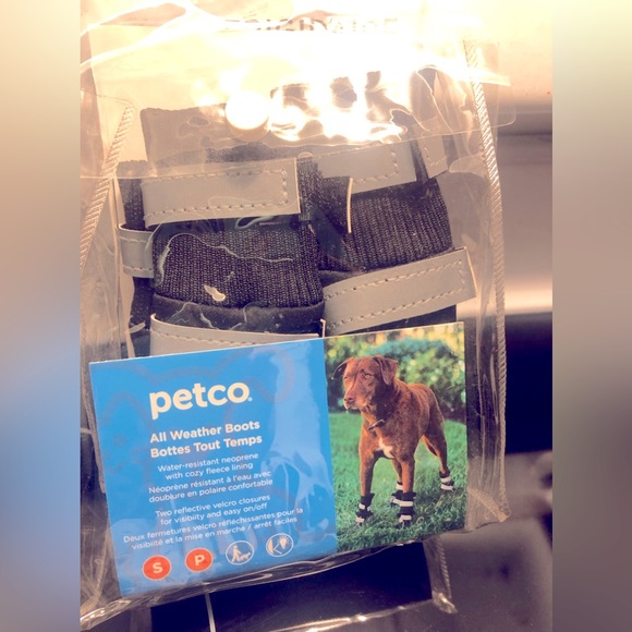 🌲🌲🧑‍🎄🧑‍🎄🌲🌲FREE WITH BUNDLE

Dog Boots all weather fleece lining - Small NWT - Picture 5 of 9